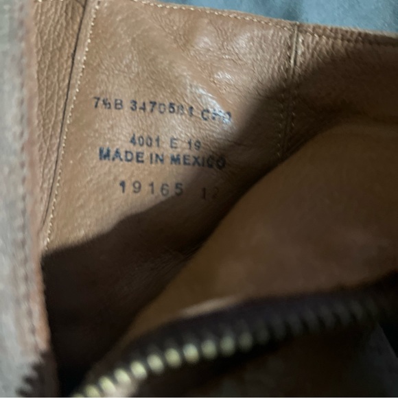 Frye Veronica Distressed Leather Womens Size 7.5 B Belted Short Boots 3470581CHO - Picture 6 of 9